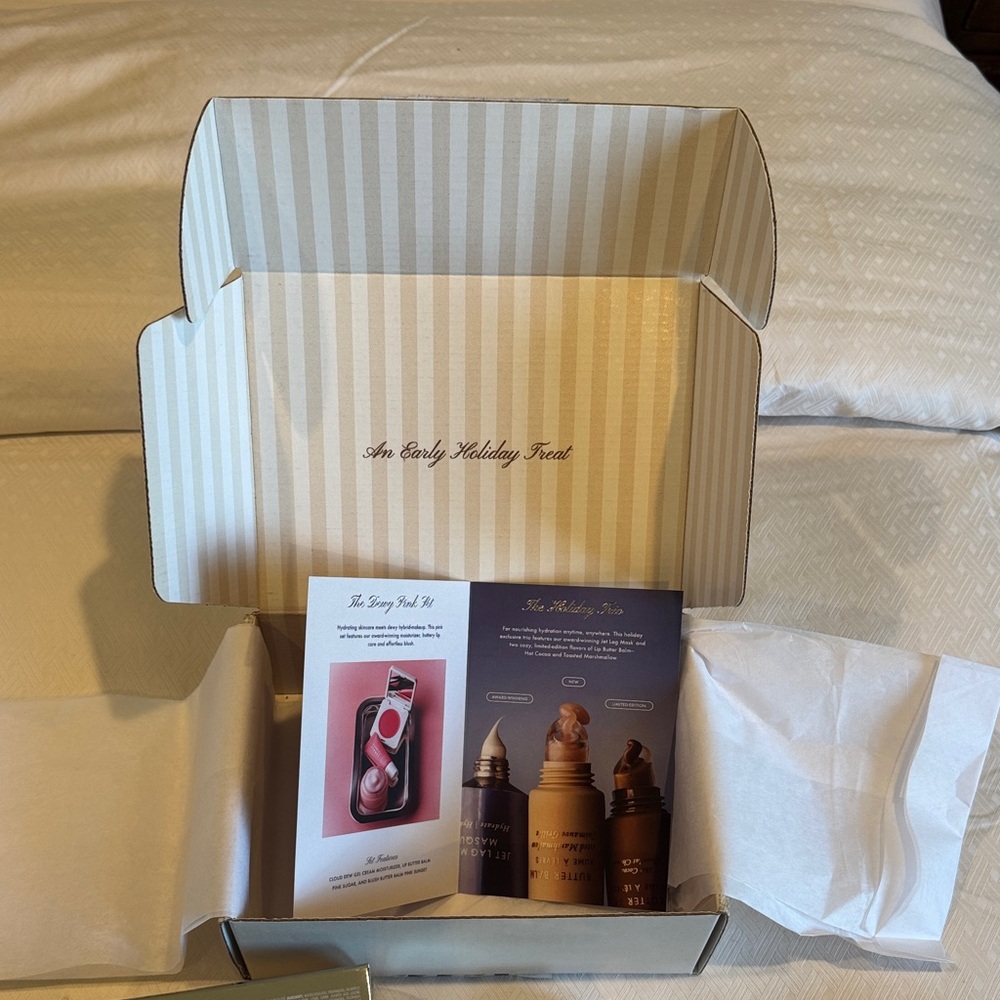 Limited Edition Summer Fridays Holiday PR Mailer - Picture 6 of 6
